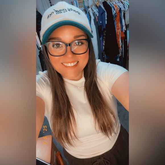 🌿🤎Like This LIVE Listing To Be Notified When I Go Live!🤎CORDELIA’S CLOSET🤎🌿 - Picture 5 of 11